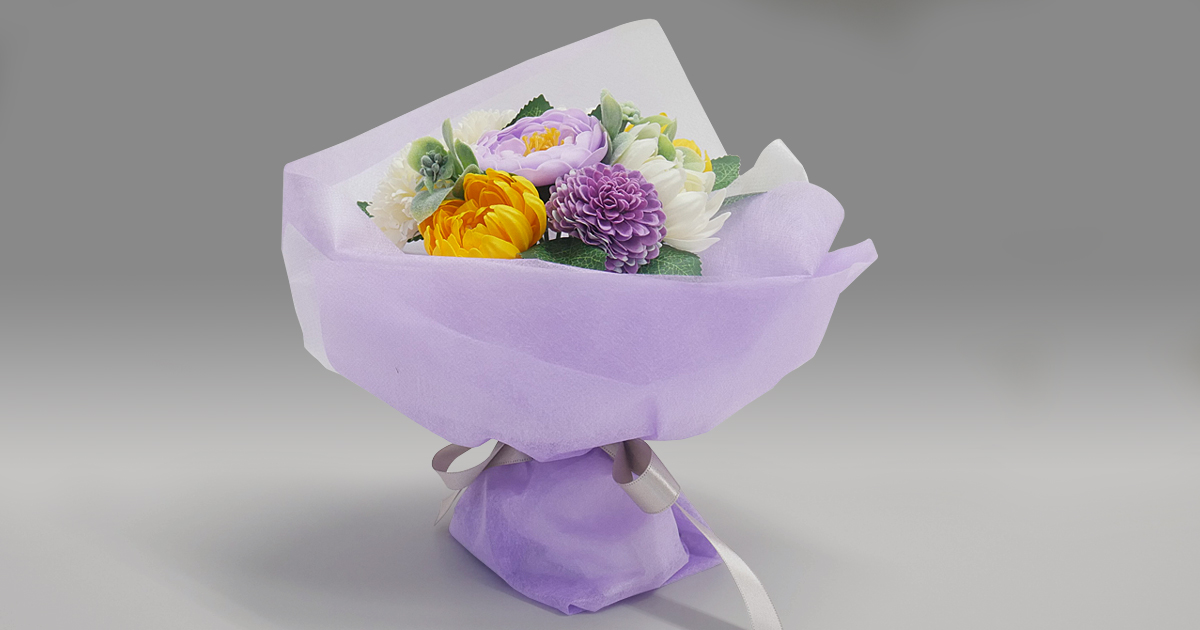 染め布サボちゃんお花付き♡No.538 仏花ソープフラワー 紫音｜上品で華やかな供花付き弔電【For-Denpo】