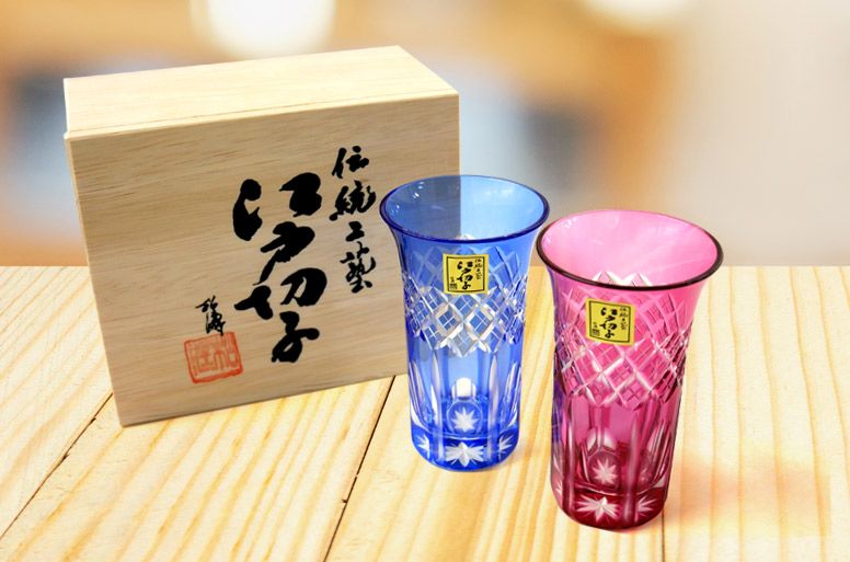 江戸切子のペアグラスと台紙がセットになった電報の「江戸切子　グラスセット」