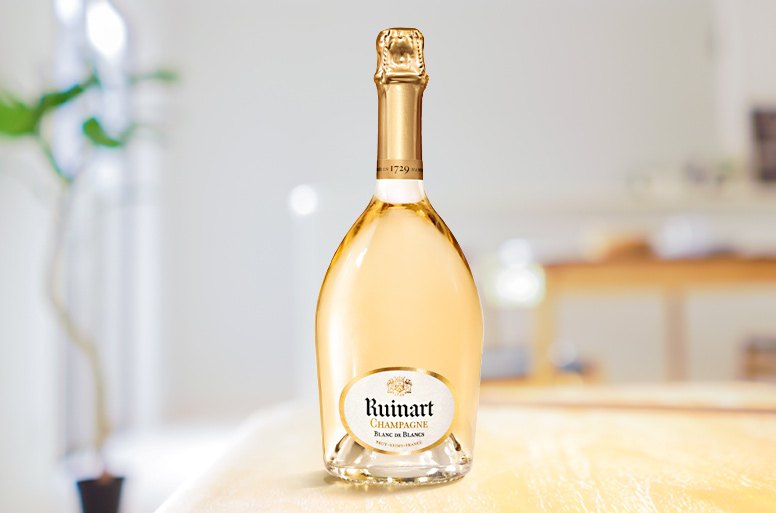 フランス産のシャンパーニュ(シャンパン)と台紙がセットになった電報の「ルイナール ブラン・ド・ブラン」
