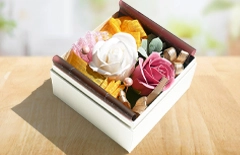 限定ソープ電報 華結｜白とピンクのバラの電報ギフト