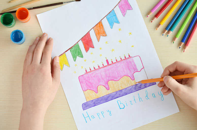 関係性ごと｜誕生日カードのメッセージ例文・演出方法・プレゼント例
