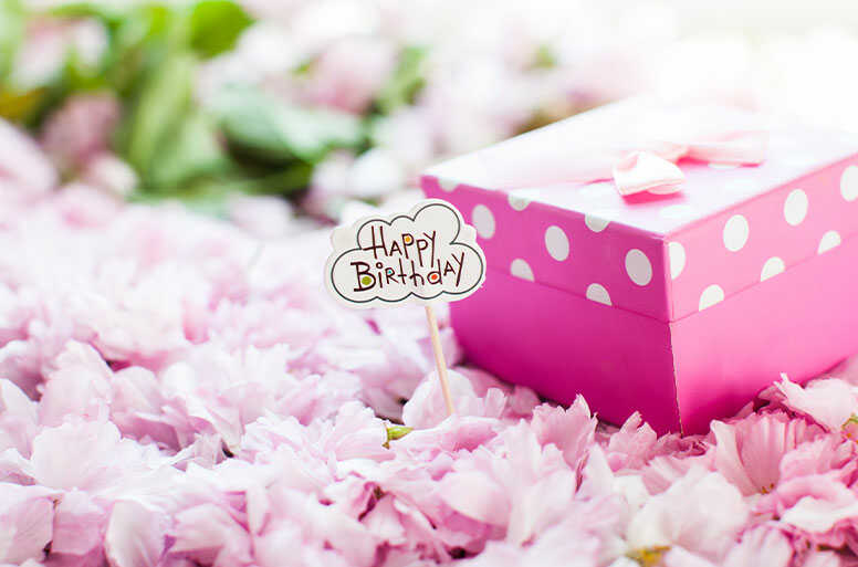 【相手別】誕生日のお祝いメッセージ21選|喜ばれるポイントご紹介