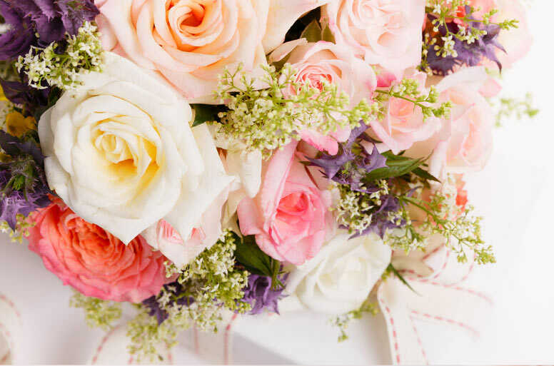 結婚式に華を添える高級感ある電報10選|素材と質にこだわった厳選セレクト